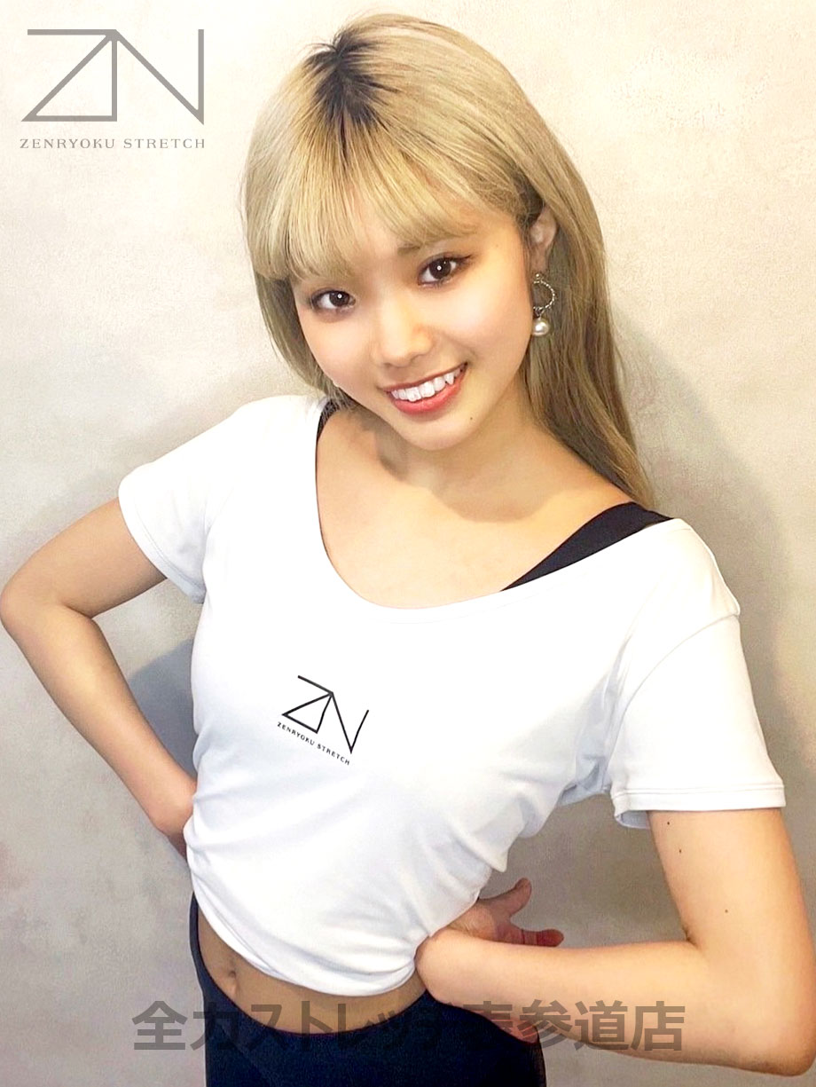 全力ストレッチ表参道店セラピスト MOE