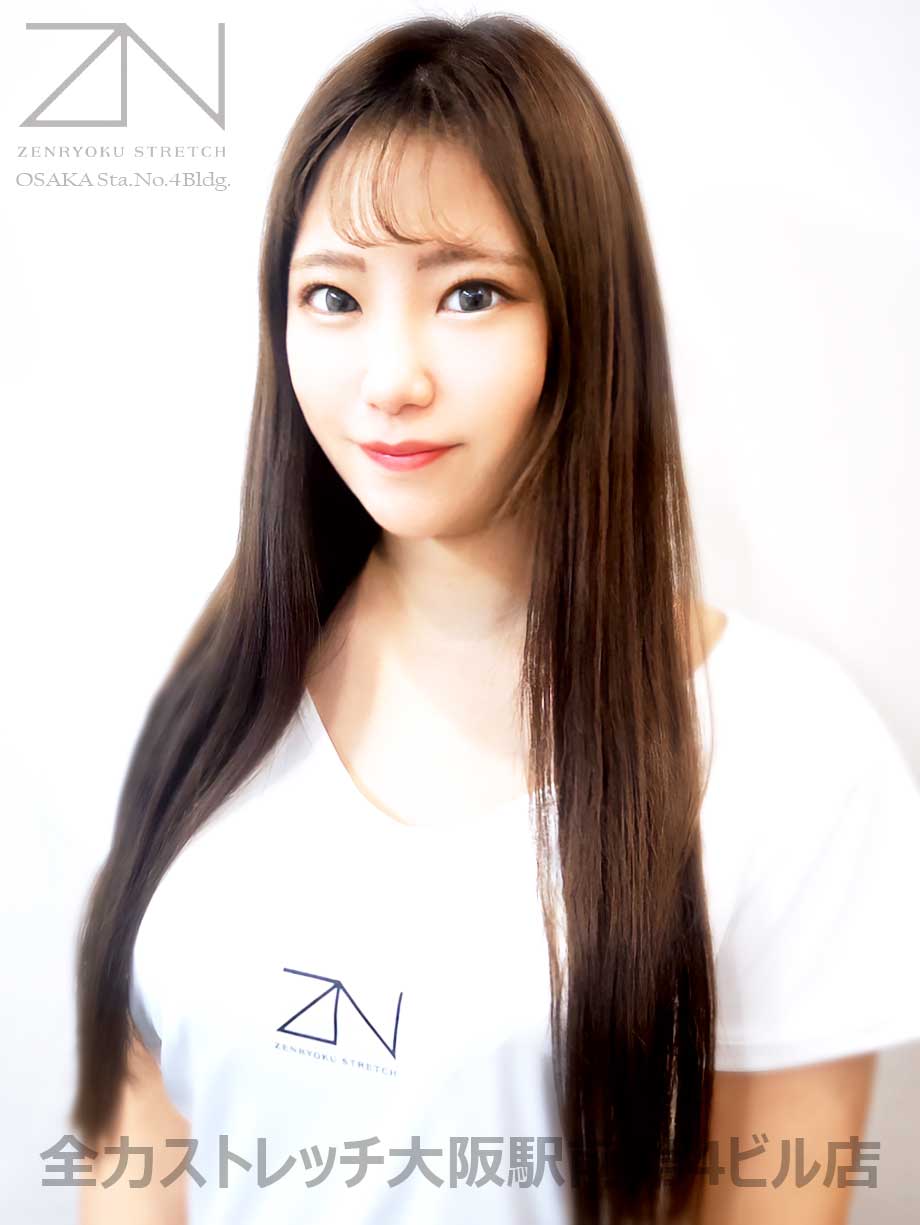 大阪の本格ストレッチなら全力ストレッチ大阪駅前第4ビル店｜セラピスト MANA