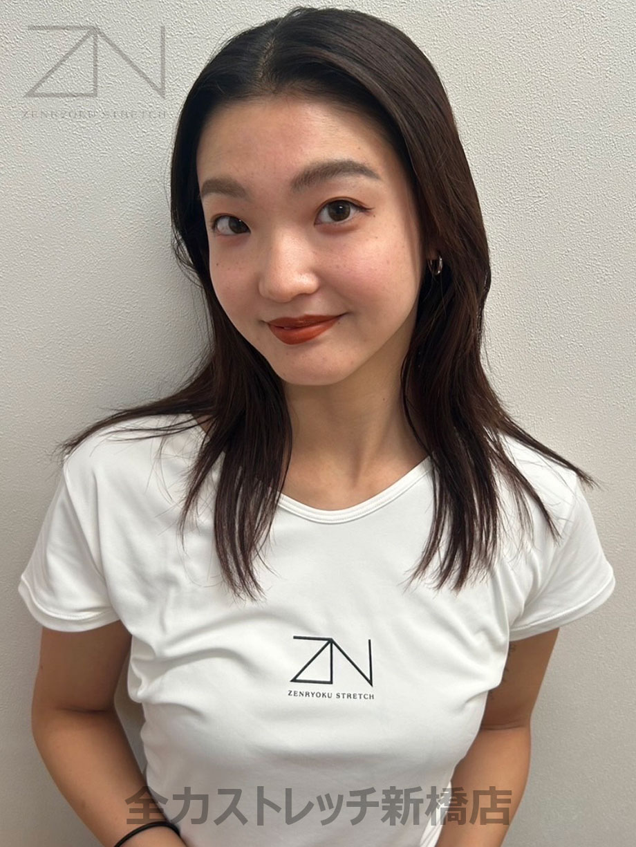 全力ストレッチ新橋店セラピスト MOE